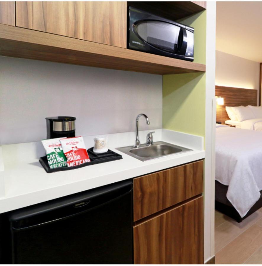Holiday Inn Express & Suites - Playa Del Carmen By Ihg Exterior photo