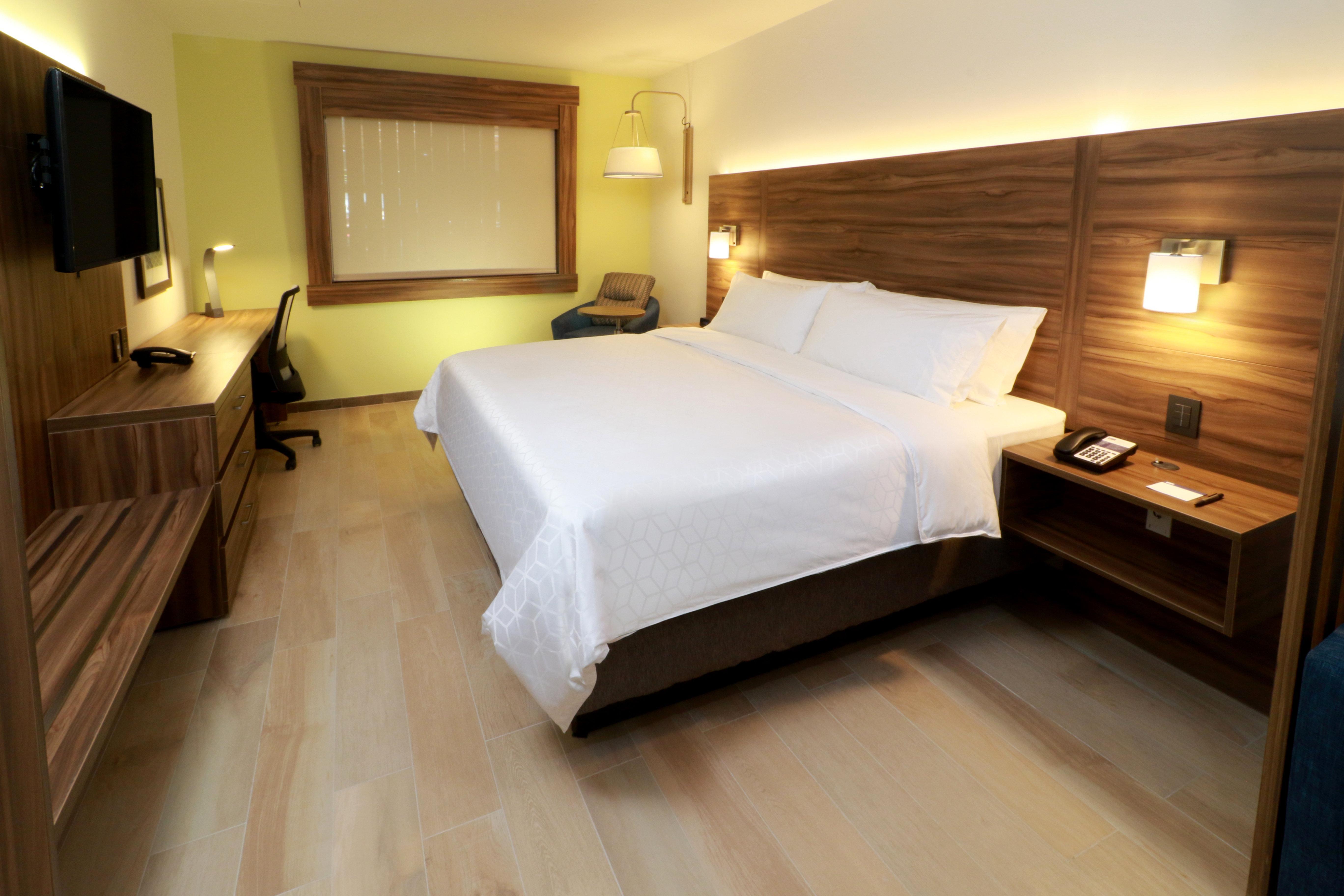 Holiday Inn Express & Suites - Playa Del Carmen By Ihg Exterior photo