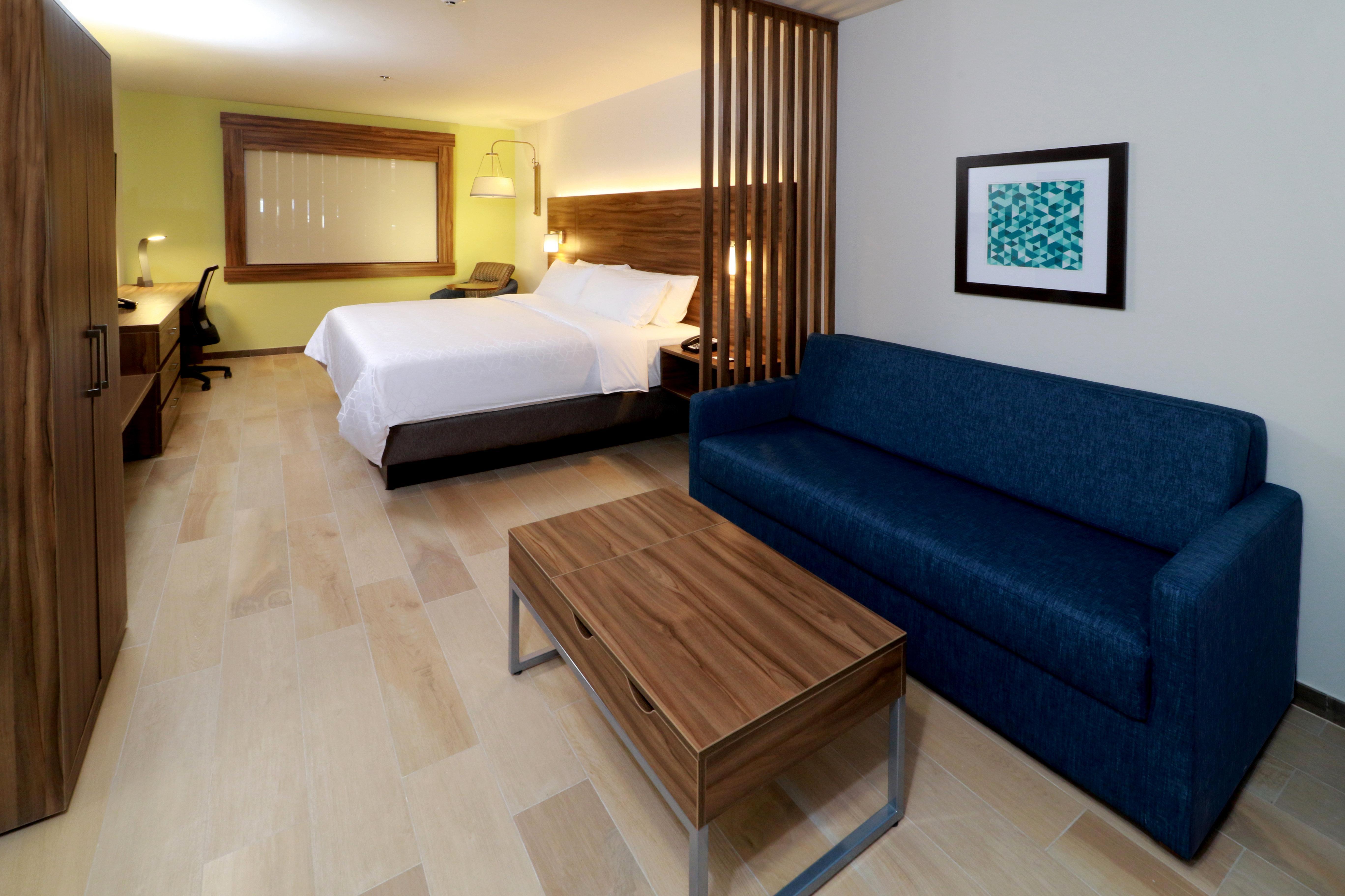 Holiday Inn Express & Suites - Playa Del Carmen By Ihg Exterior photo