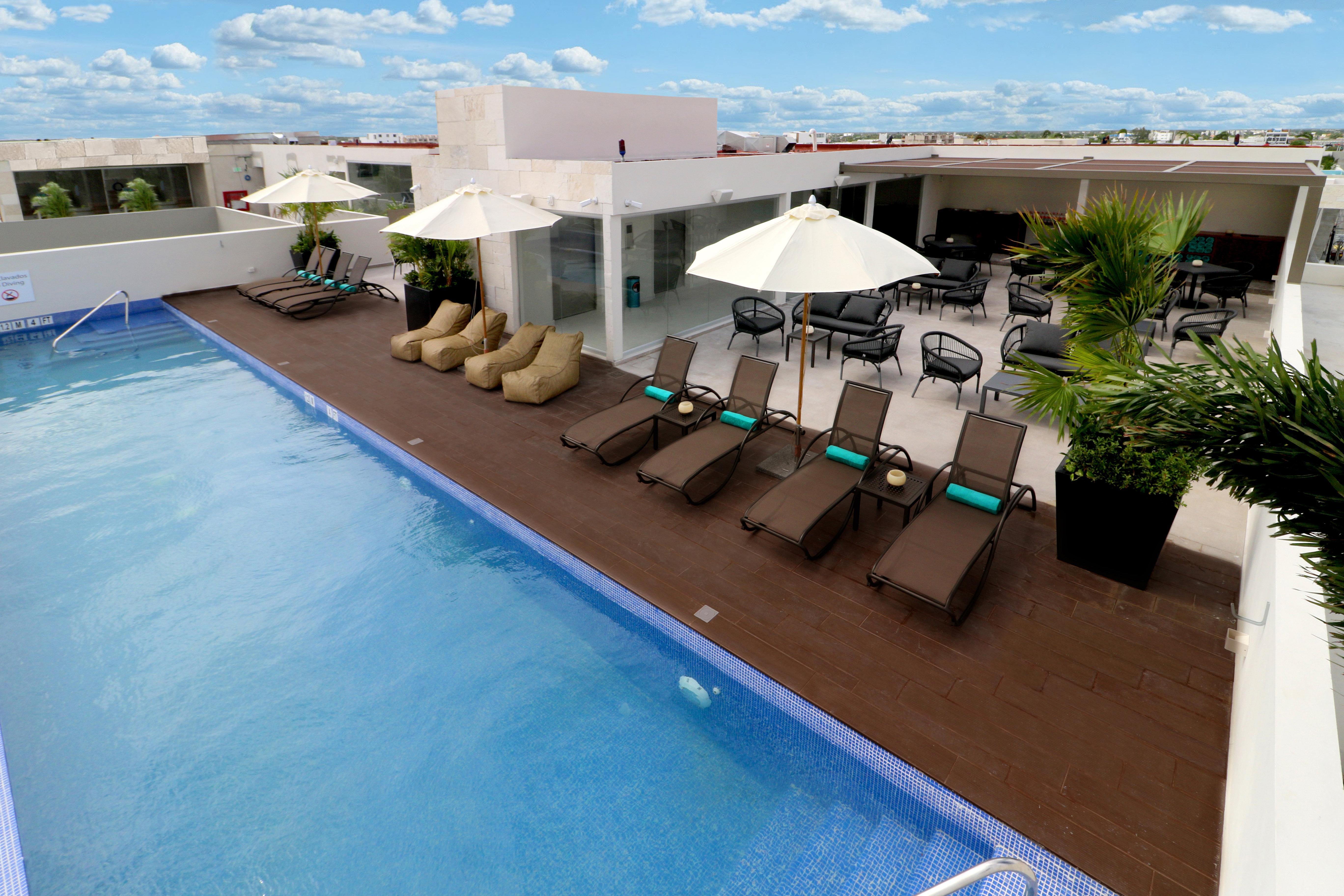 Holiday Inn Express & Suites - Playa Del Carmen By Ihg Exterior photo