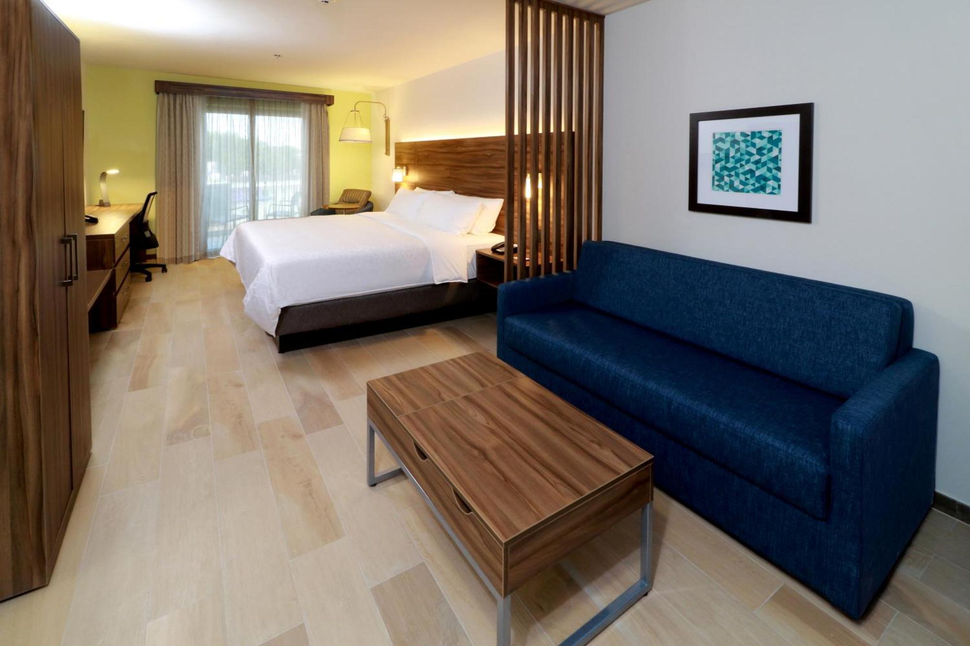 Holiday Inn Express & Suites - Playa Del Carmen By Ihg Exterior photo